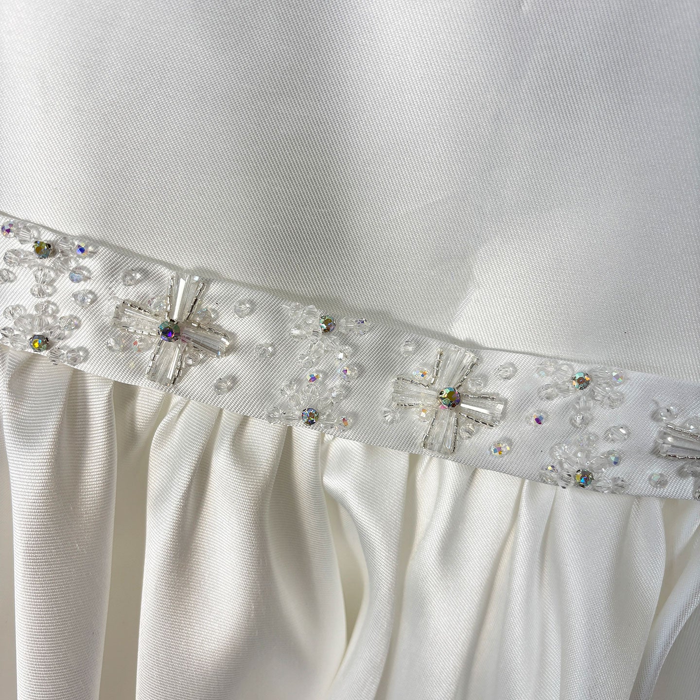 Luxury Dusty Pink Girl Dress Beadeds Arabic with Cap J037